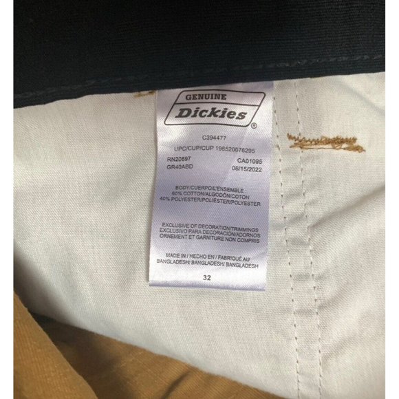 Genuine Dickies Utility Shorts Men's Straight Flex Fit, 10in Inseam, 7-Pocket - Picture 3 of 3